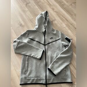 Men’s Nike Tech hooded zip up